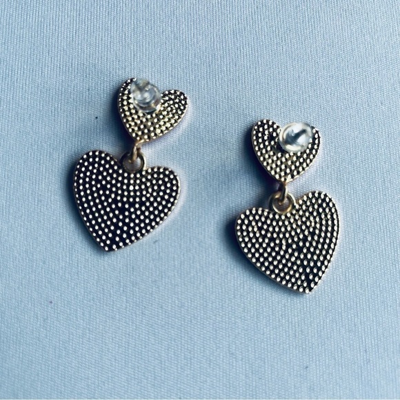 Barbie Style Heart Shaped Earring Hot Bright Pink - NWOT - Picture 12 of 14